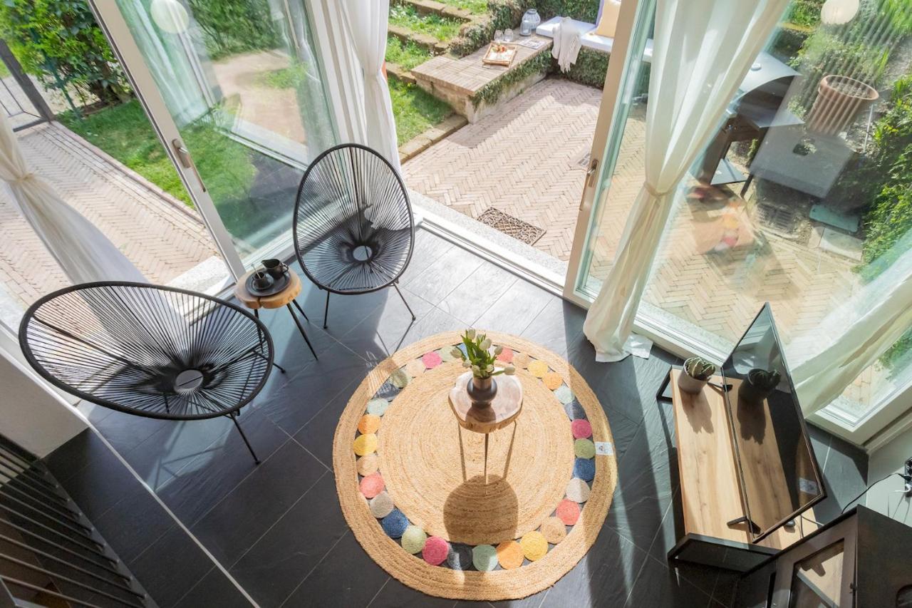 Vico Garden-203 By Rent Como