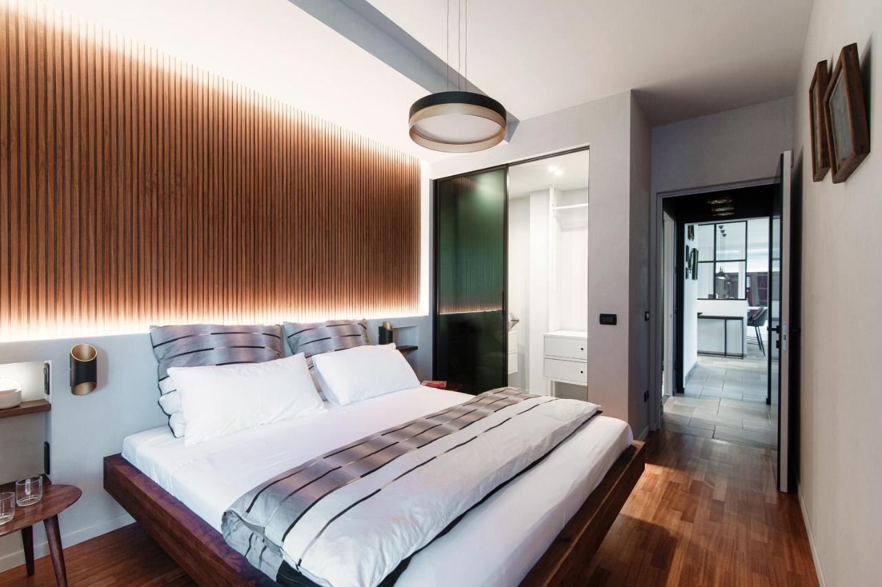 Apartment Blue - By Myhomeincomo Faggeto Lario