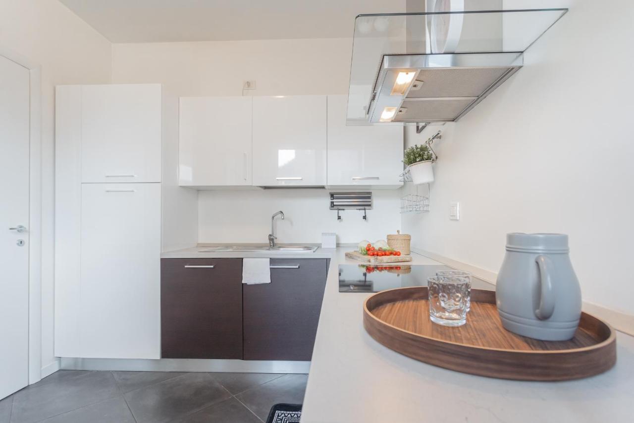 Chiara's By Rent Apartment Como
