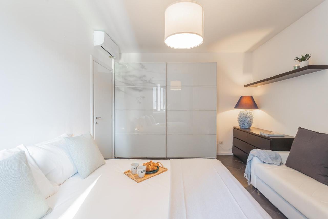 Chiara's By Rent *