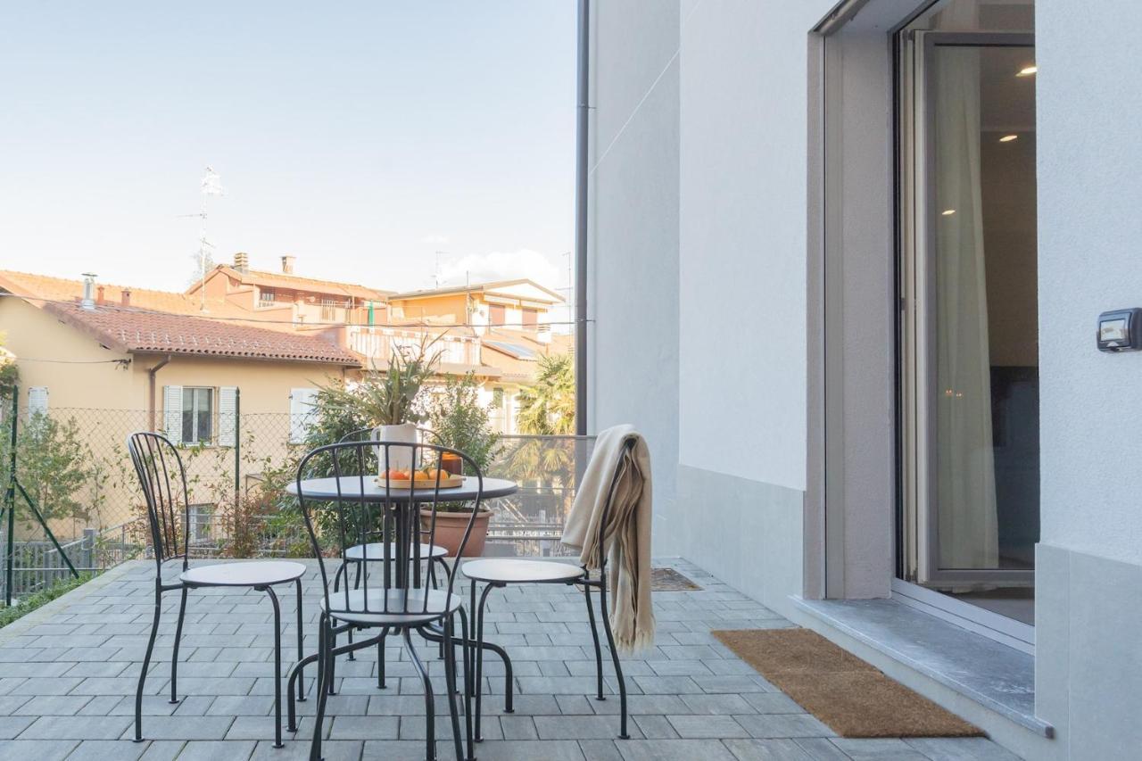Isola Felice Grandate By Rent Apartment *