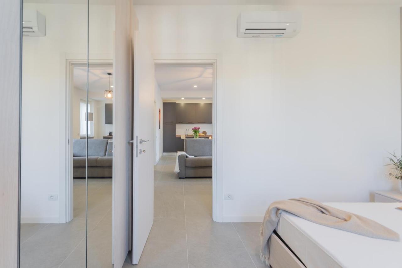 Apartment Isola Felice Grandate By Rent Como