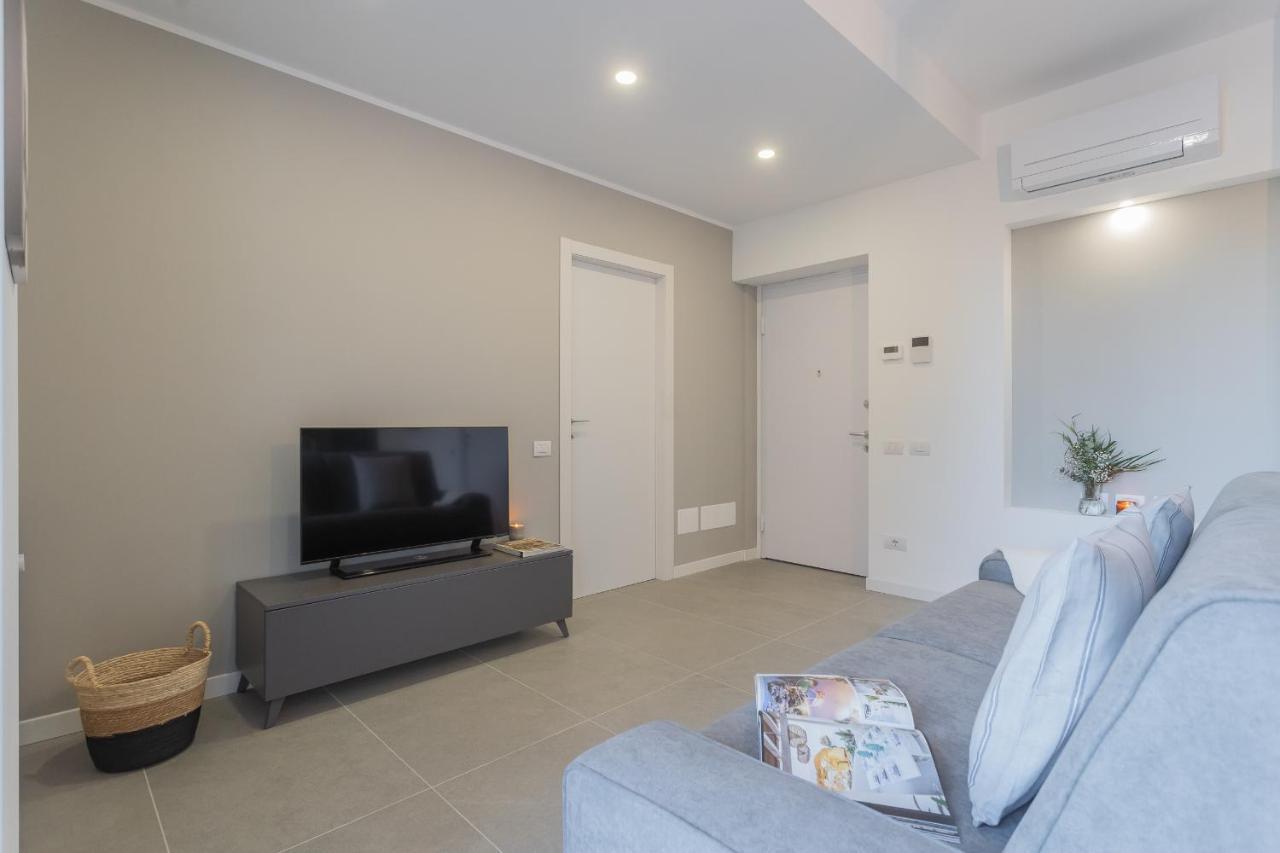 Apartment Isola Felice Grandate By Rent Como
