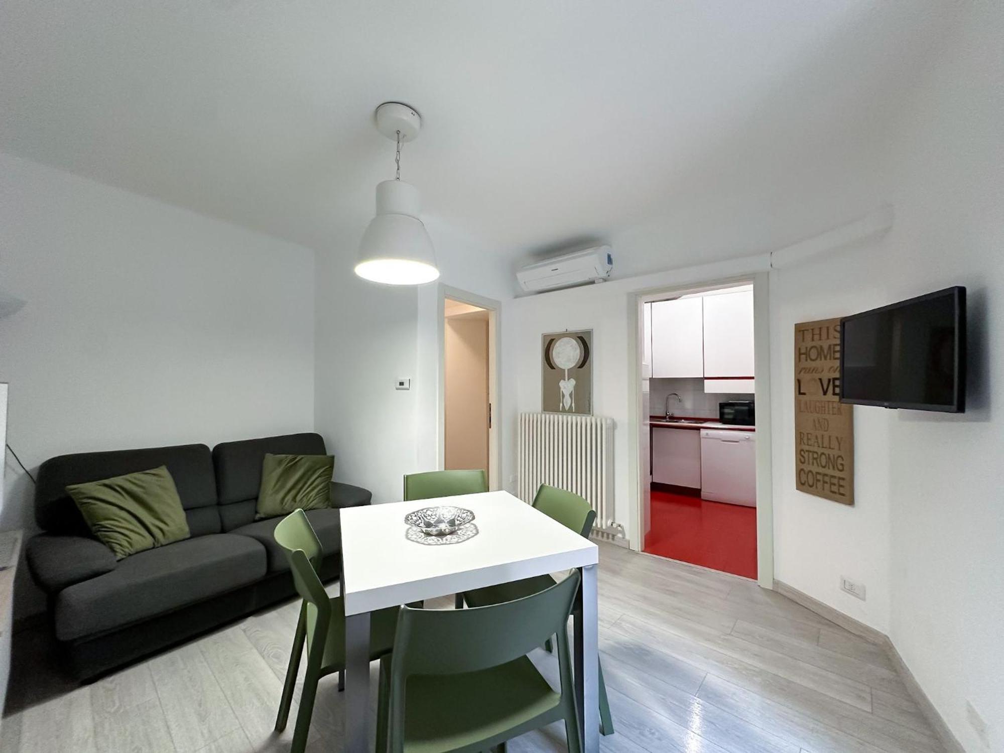 Paloma Center Town Apartment *