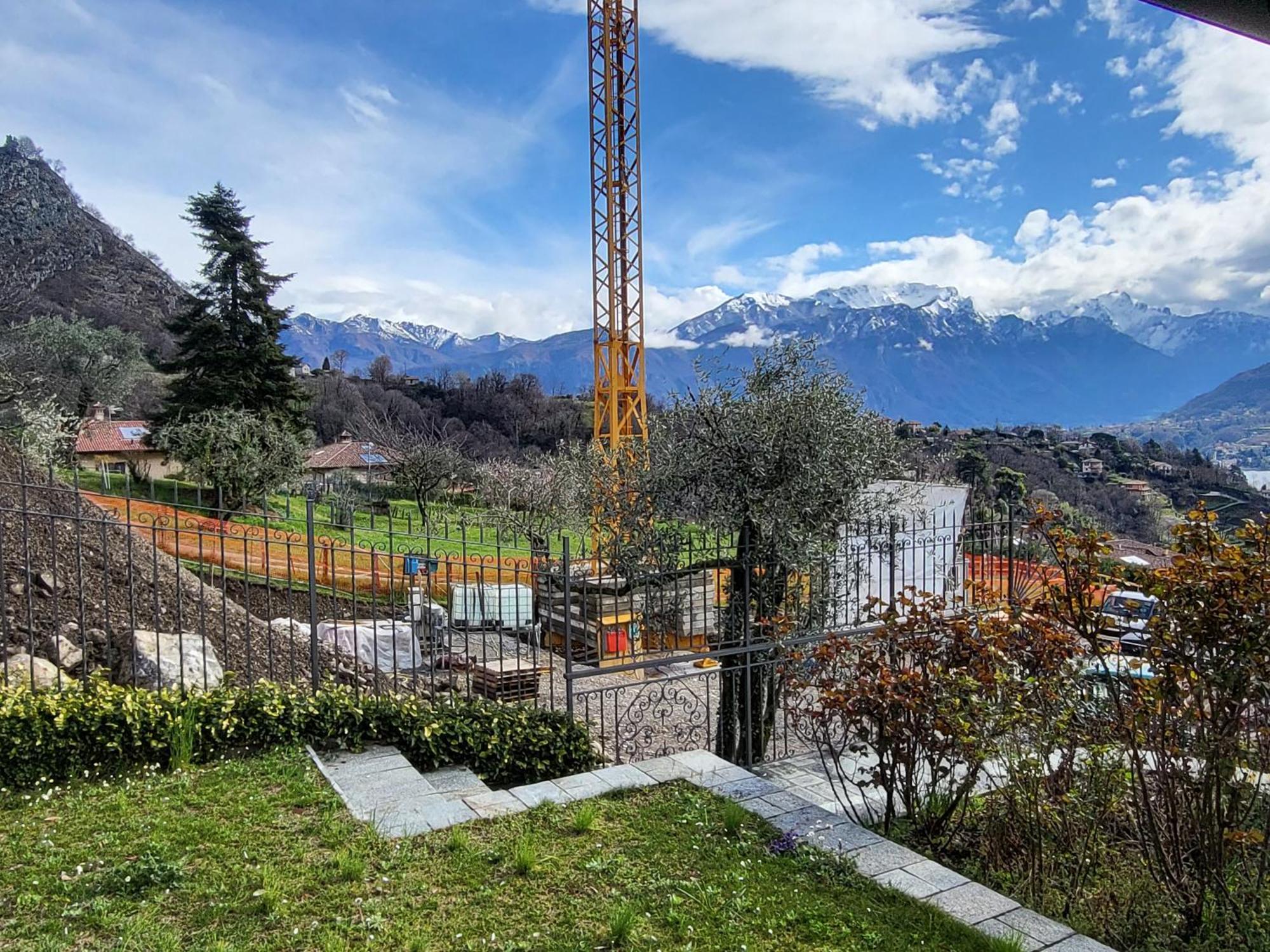 Appartamento Con Bagno E Portico Vista Tremezzo