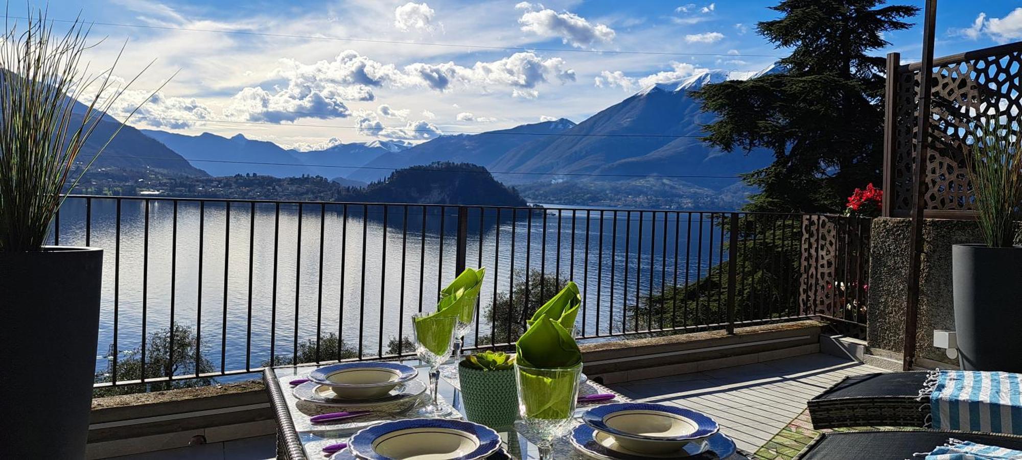 Dream Panorama, Garage In The Center Of Apartment Varenna