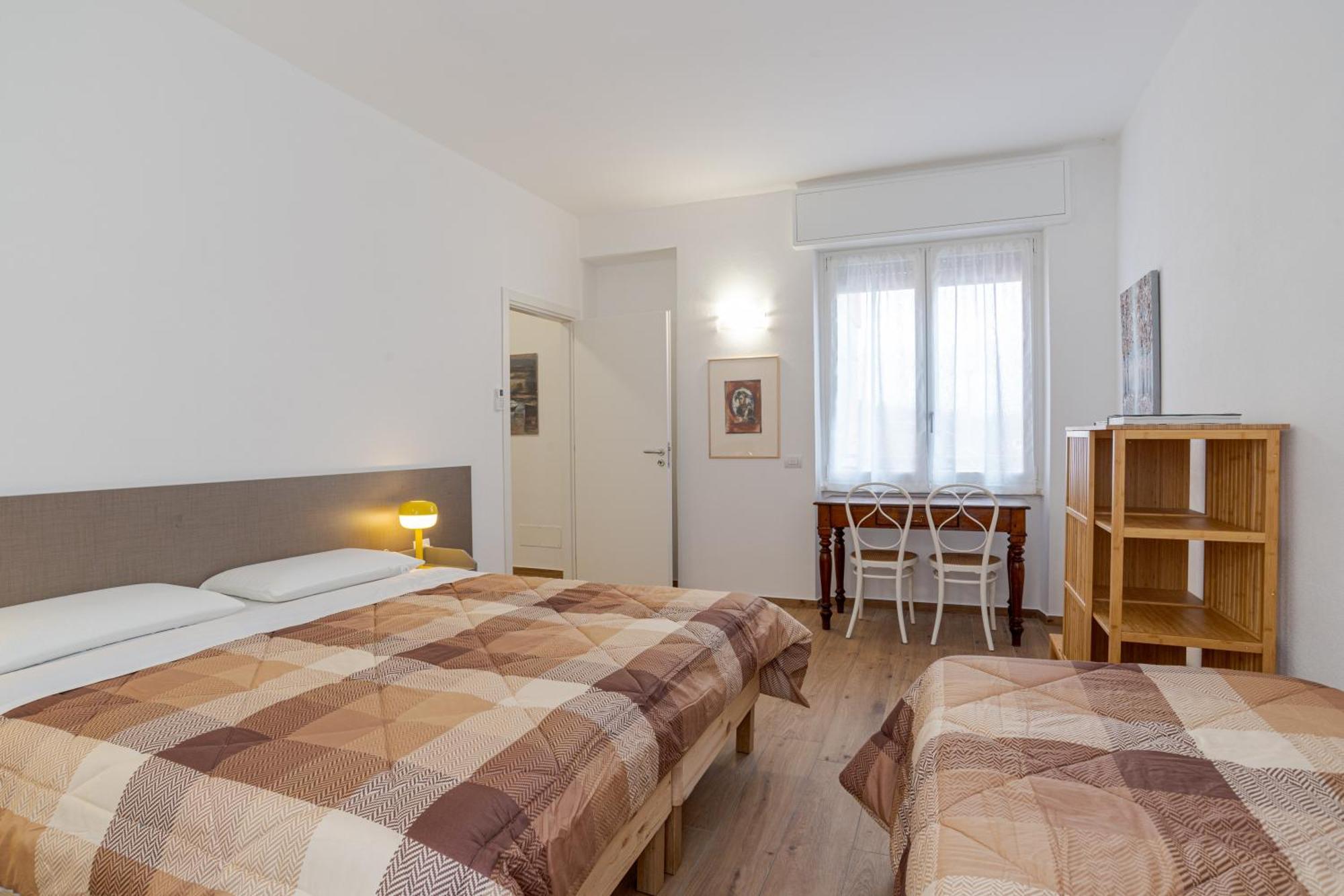 Roomy And Bright With Terrace! Apartment Cesana Brianza