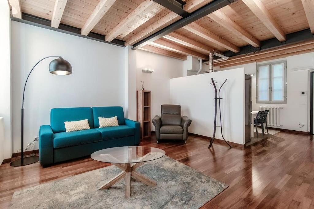 Calicantus Apollo Apartment Como