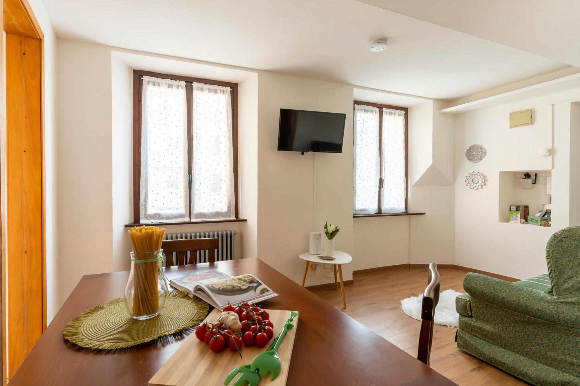 Duomo & Station - Self Check-in & Access Apartment