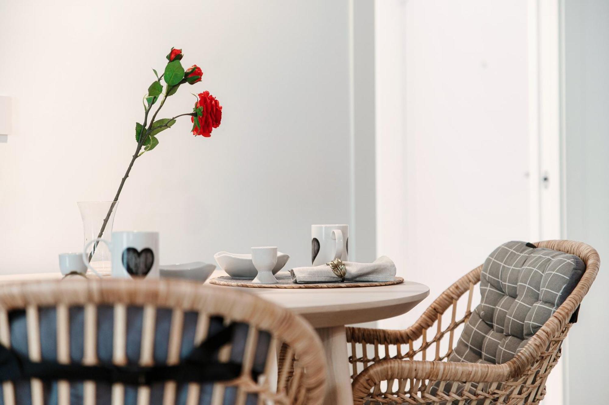 Numero 11 Piazza Amendola - By Myhomeincomo Apartment *