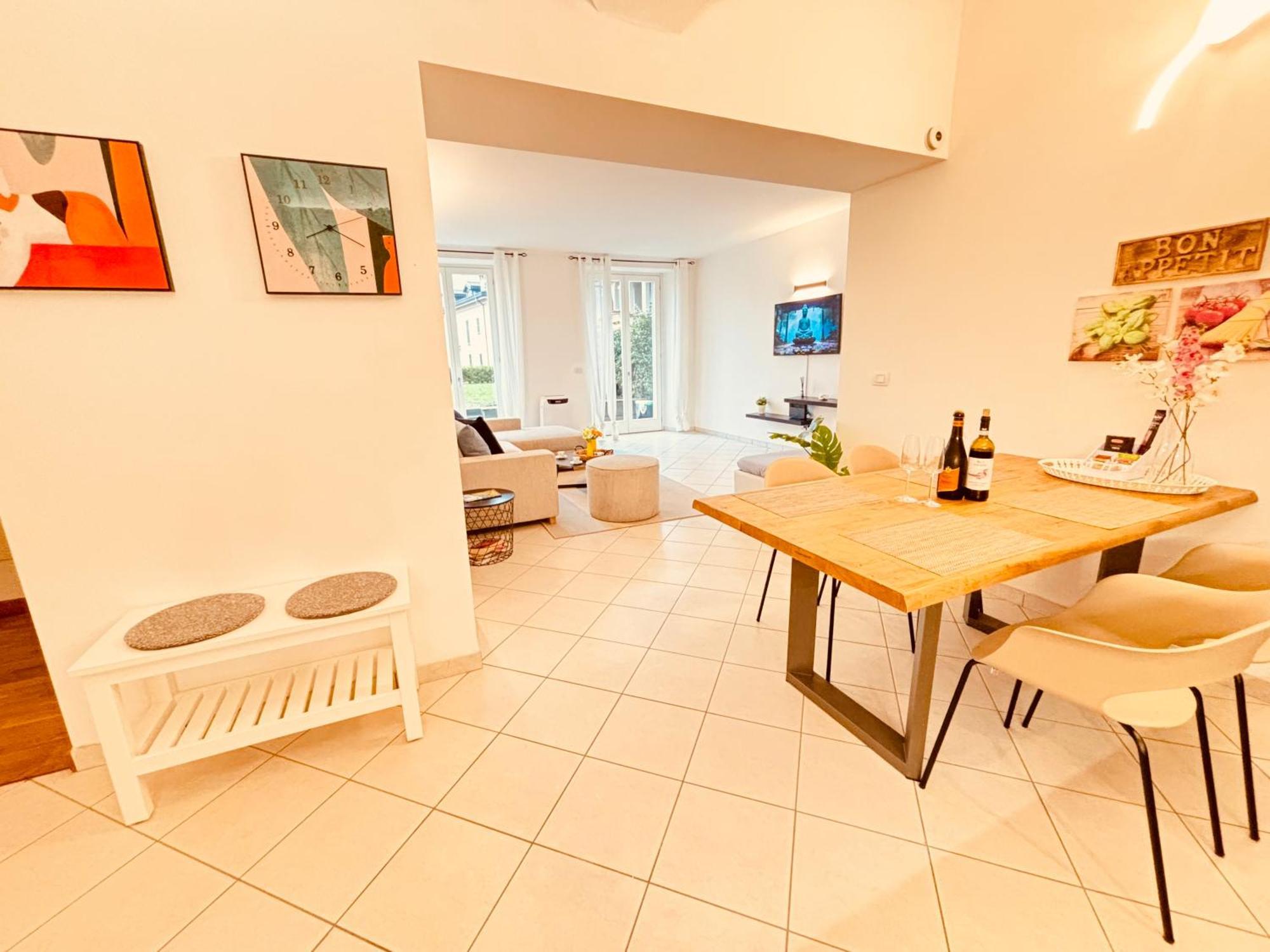 Zen - With Jacuzzi, Panoramic Views * Lenno