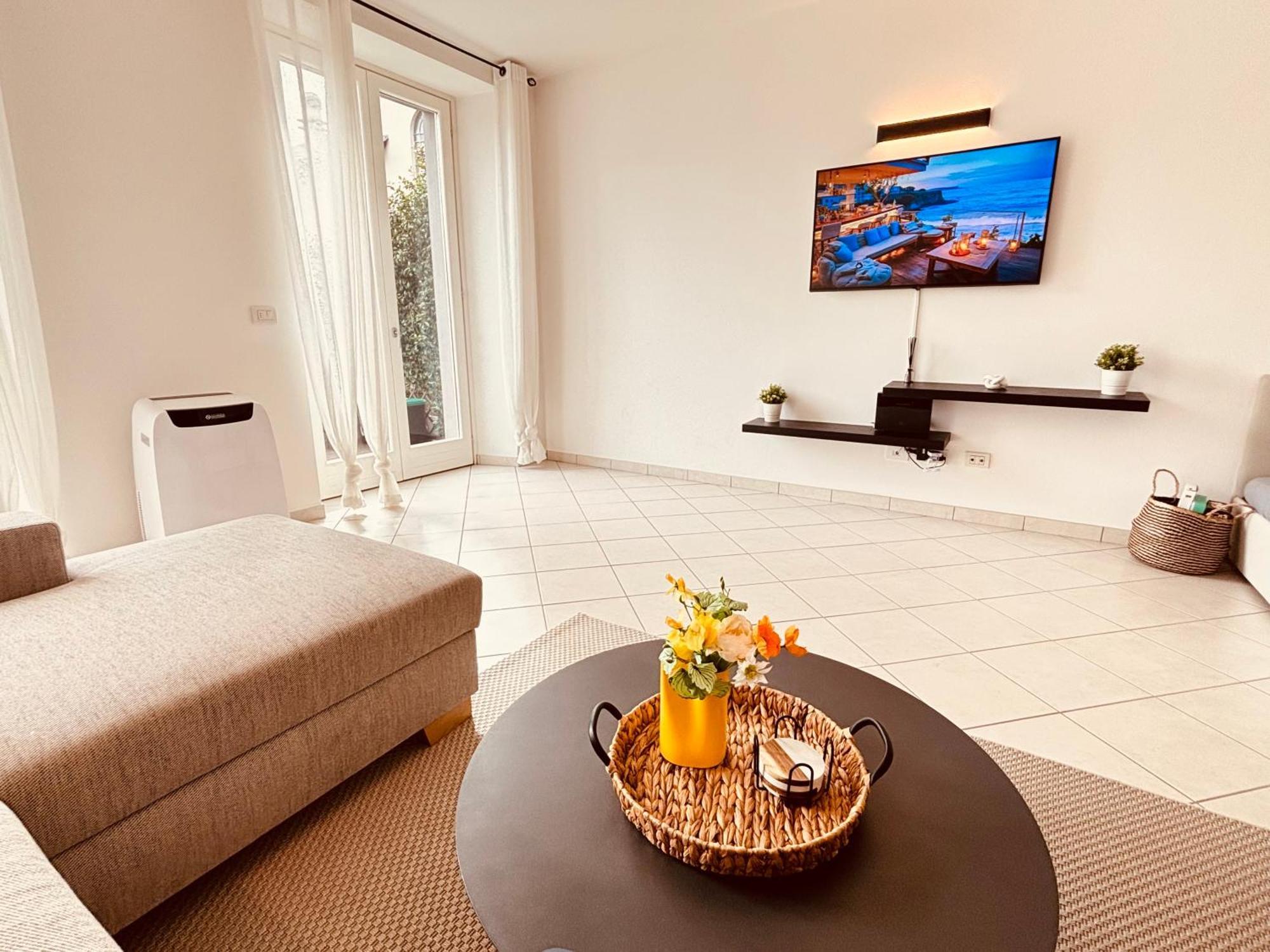 Zen - With Jacuzzi, Panoramic Views Apartment