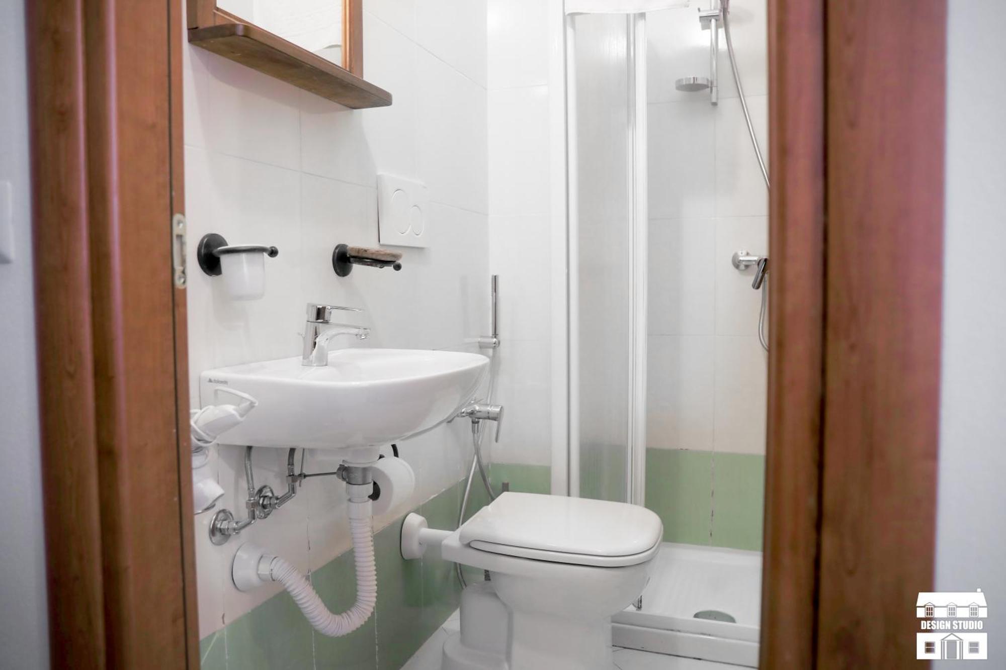 Lena Guest house *