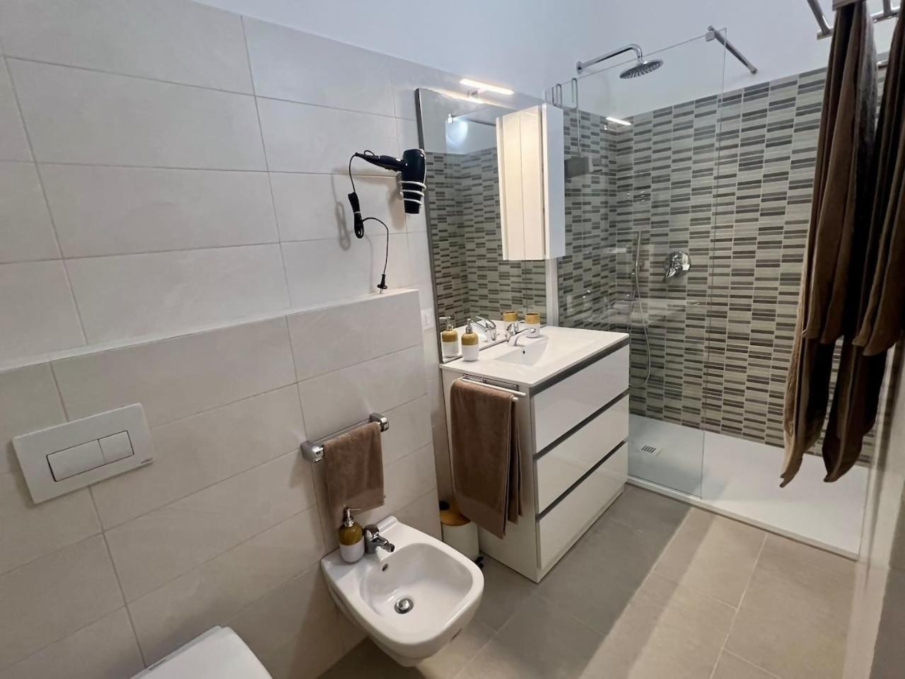 Blue's Place - Vicino Stazione Chiasso
