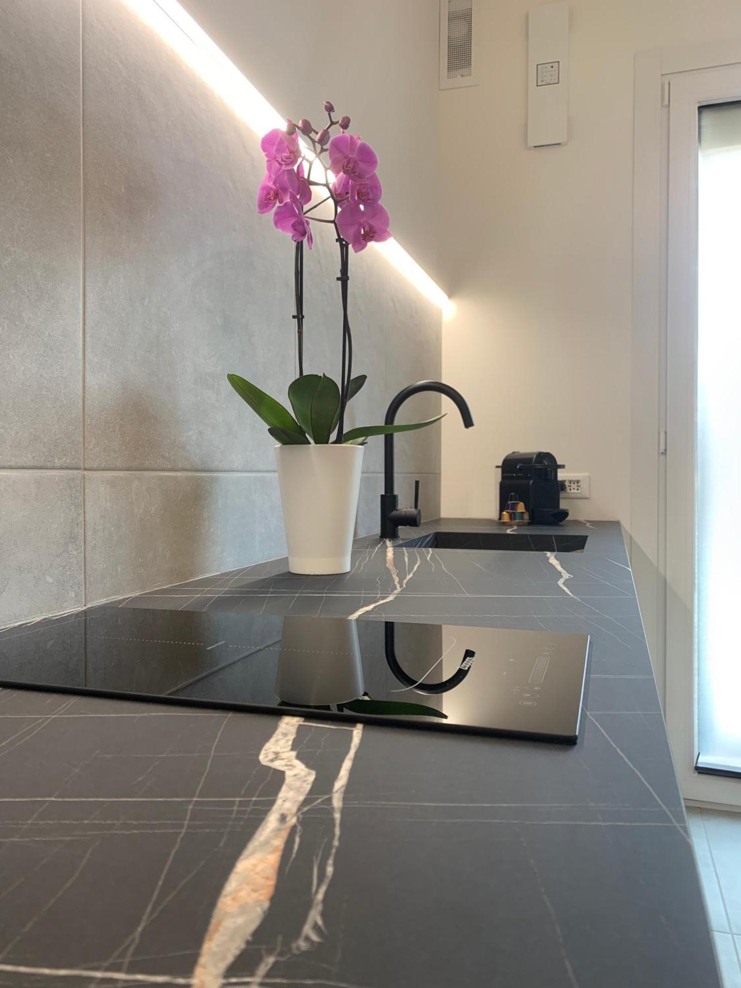 - Cernobbio Apartment *