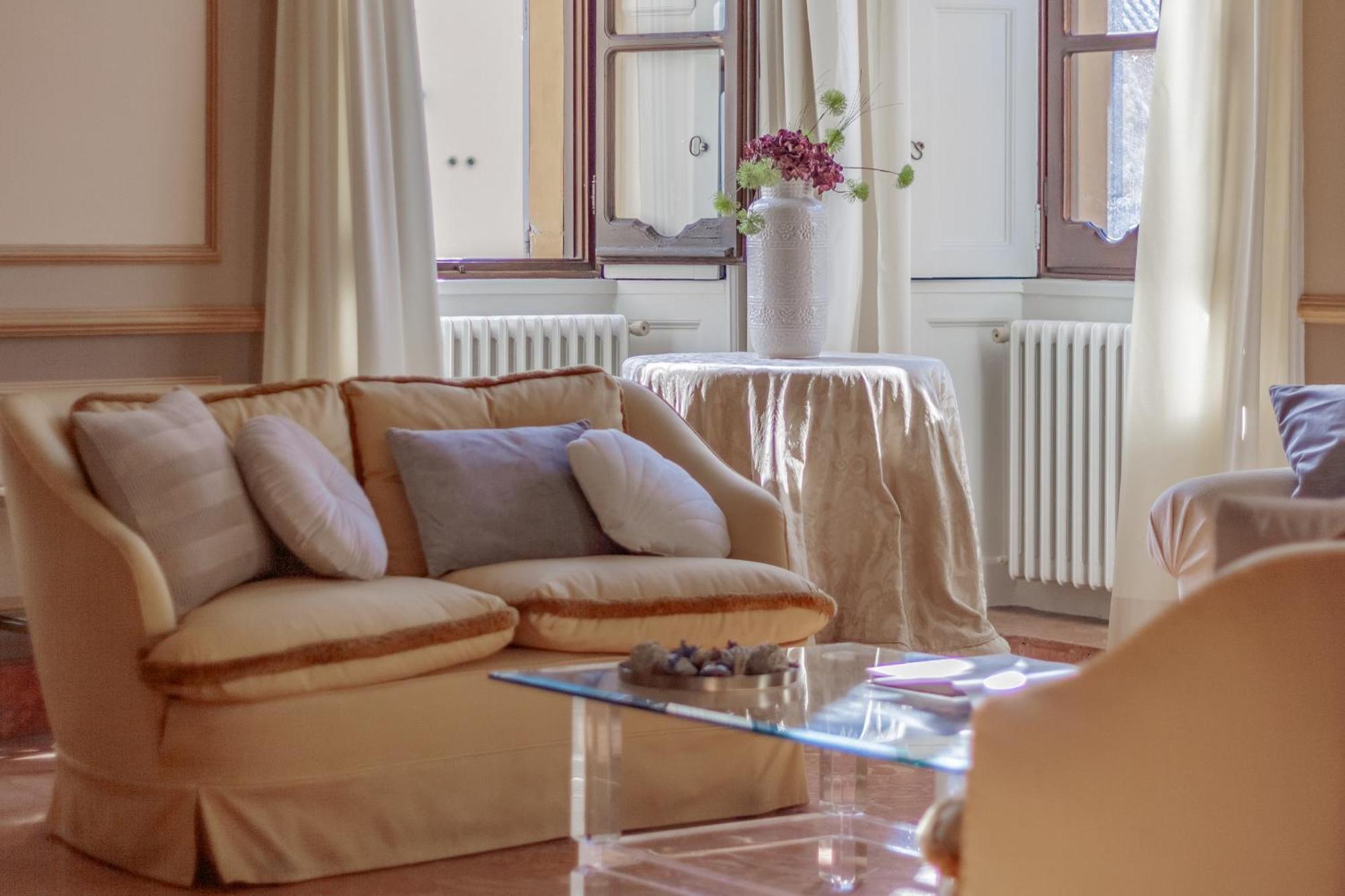 Miranda's Apartment