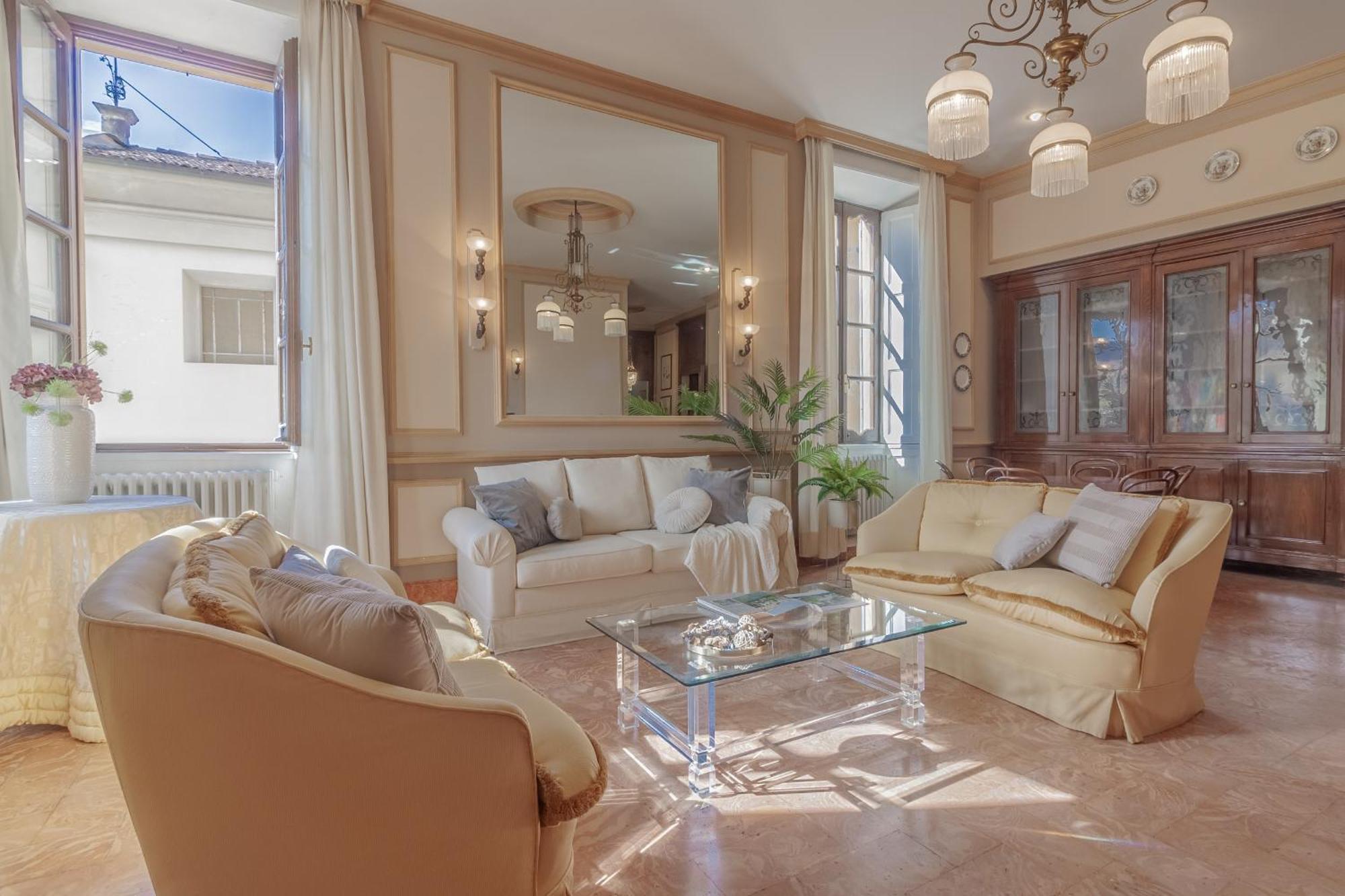 Miranda's Apartment *