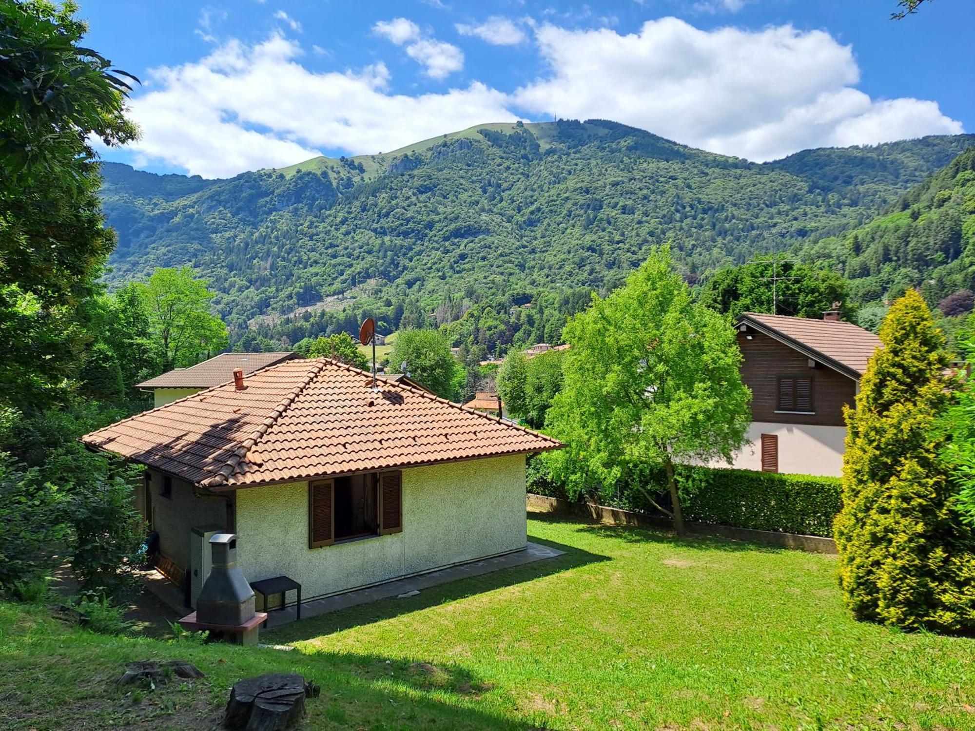 Singola Con Giardino Ghisallo Zona Bellagio Casa vacanze Magreglio