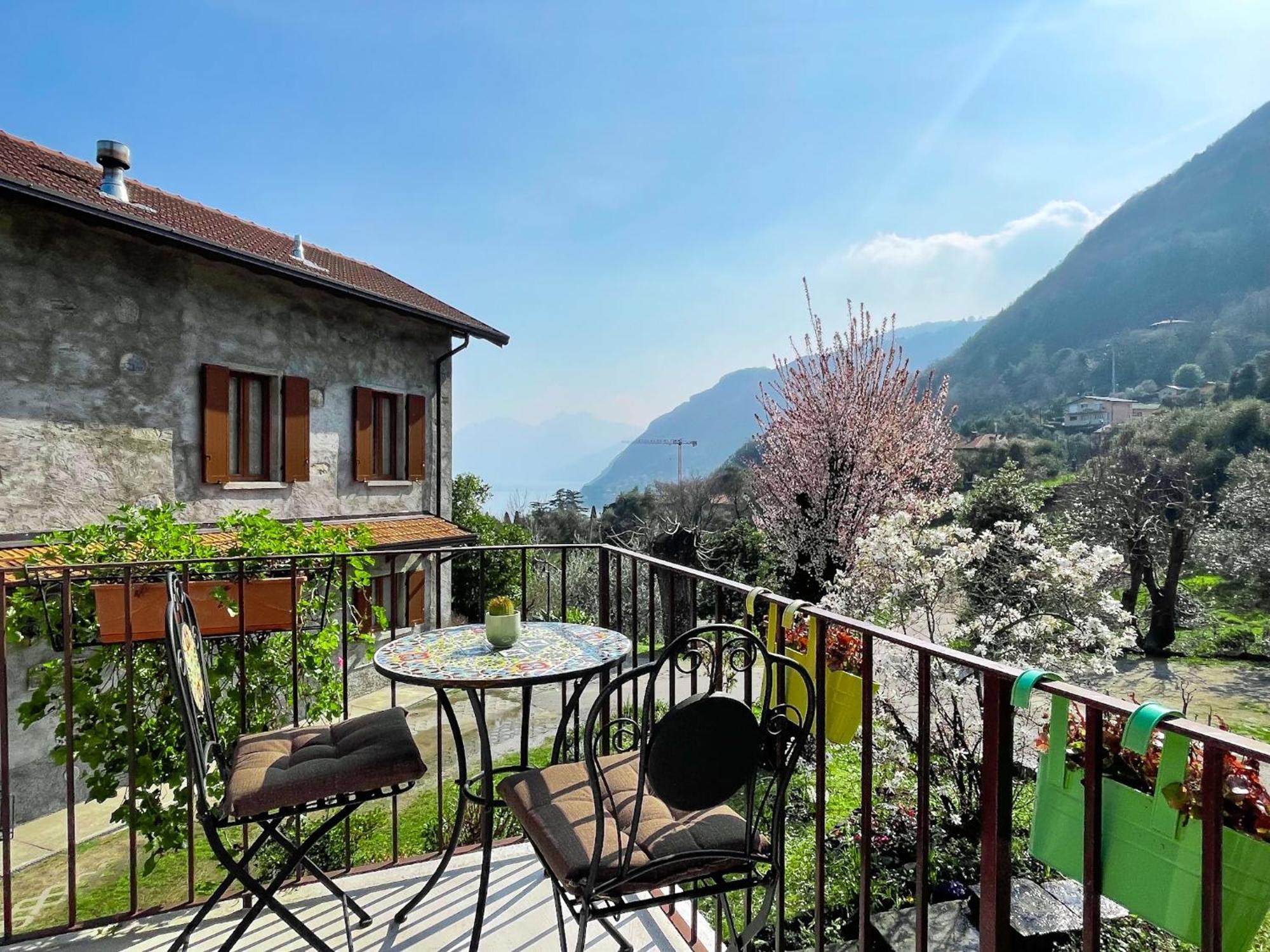 Breva Loft Tra Gli Ulivi Ed Il *