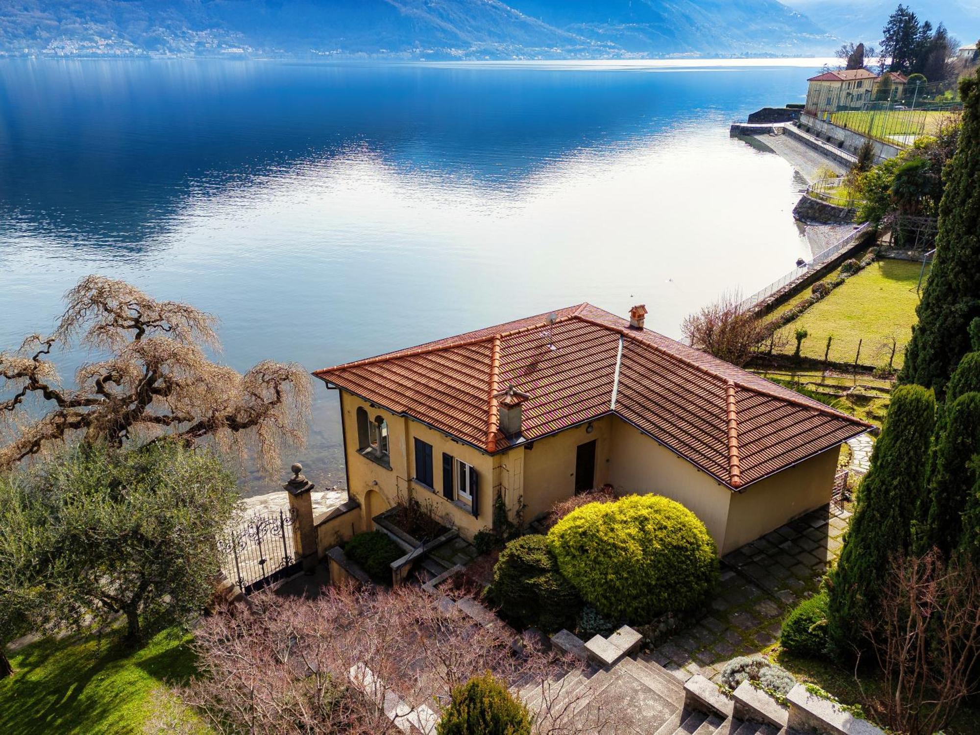 Vica - By Myhomeincomo Villa