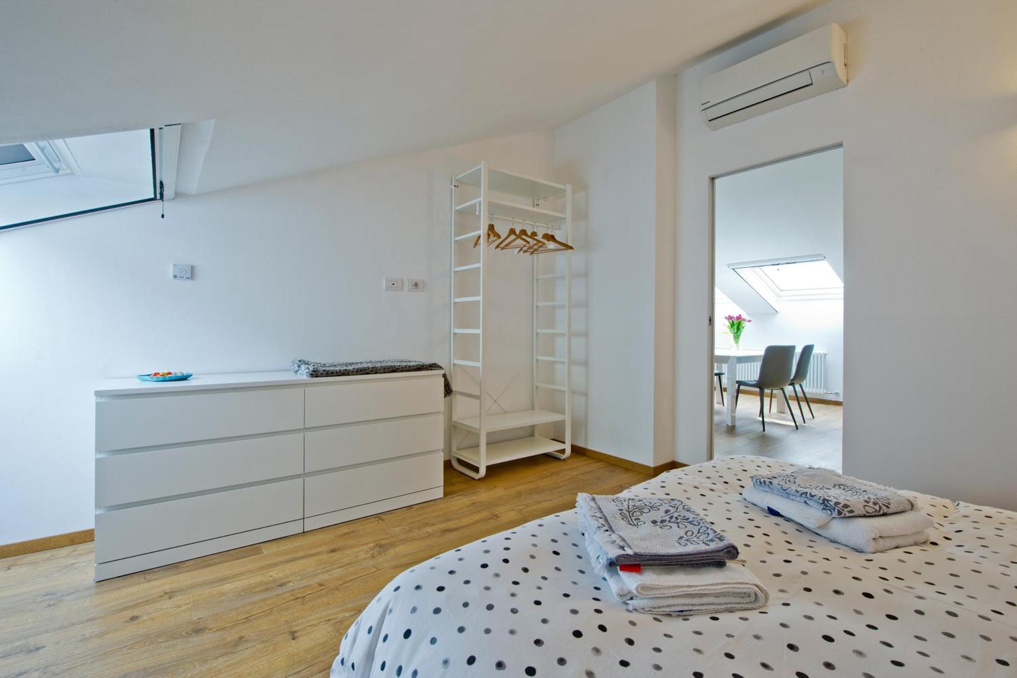 Apartment Sky View Como
