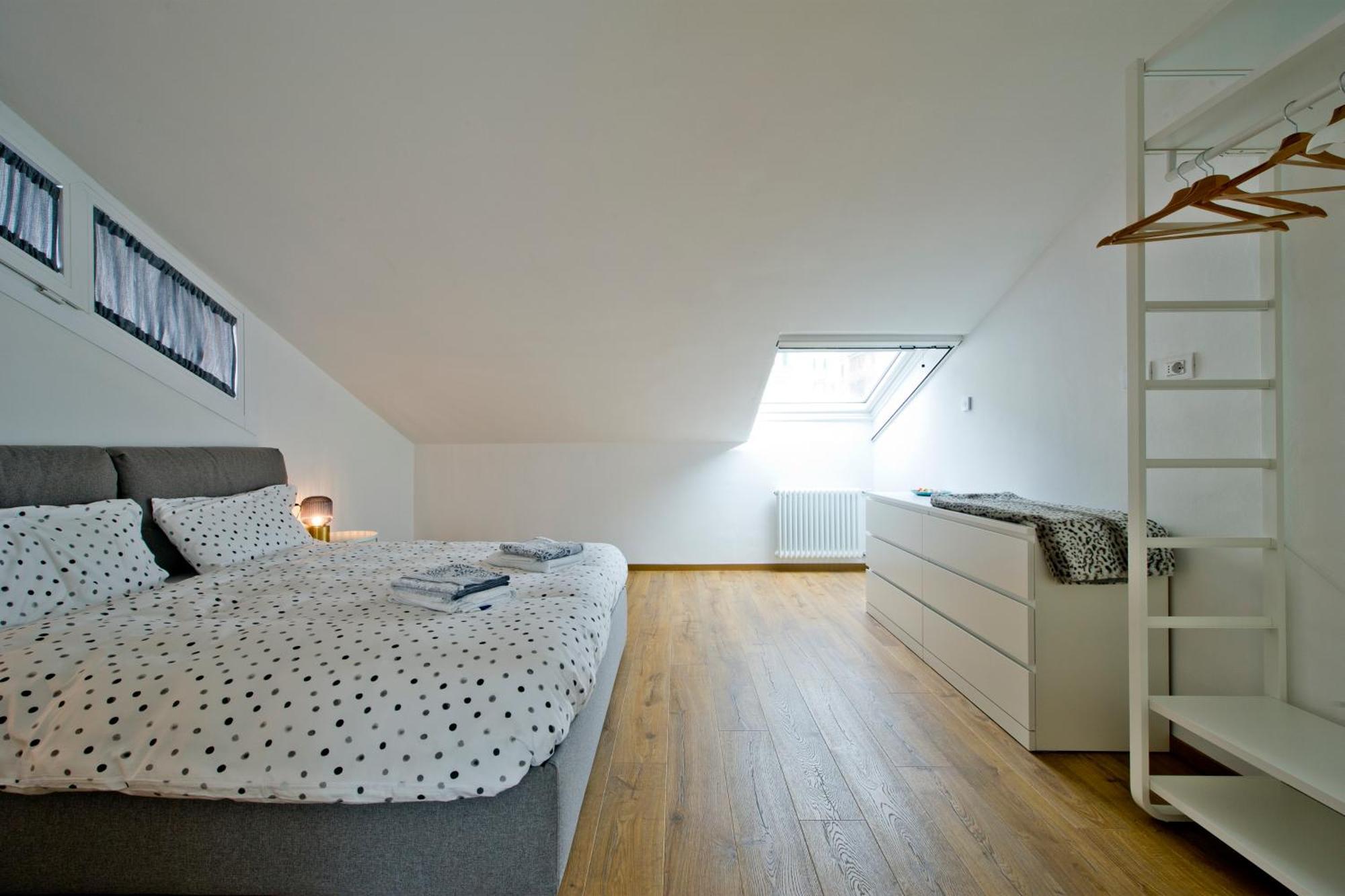 Apartment Sky View