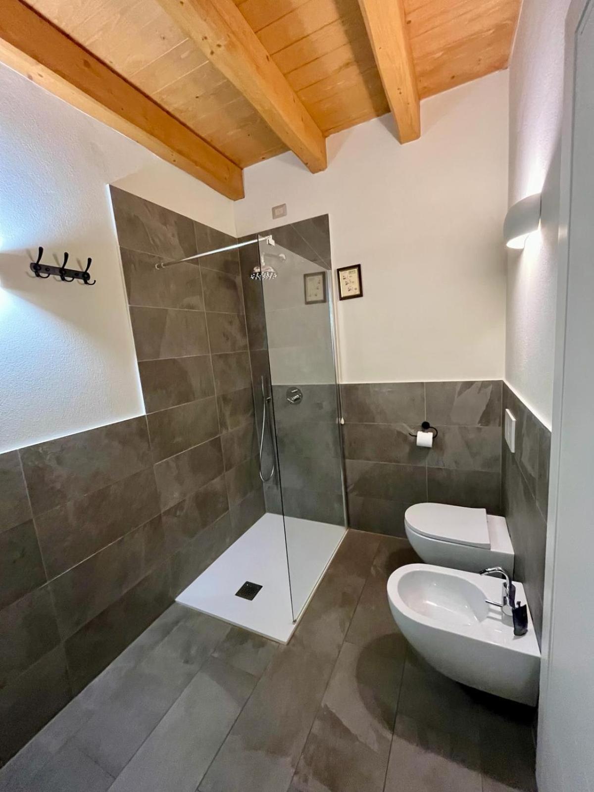 Bed & Breakfast La Corte Del Governo 565 Lezzeno