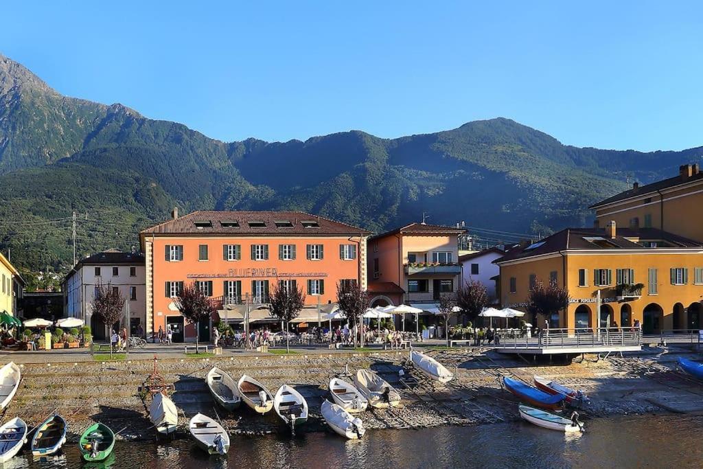Casa Ariel, In Piazza A Colico, *