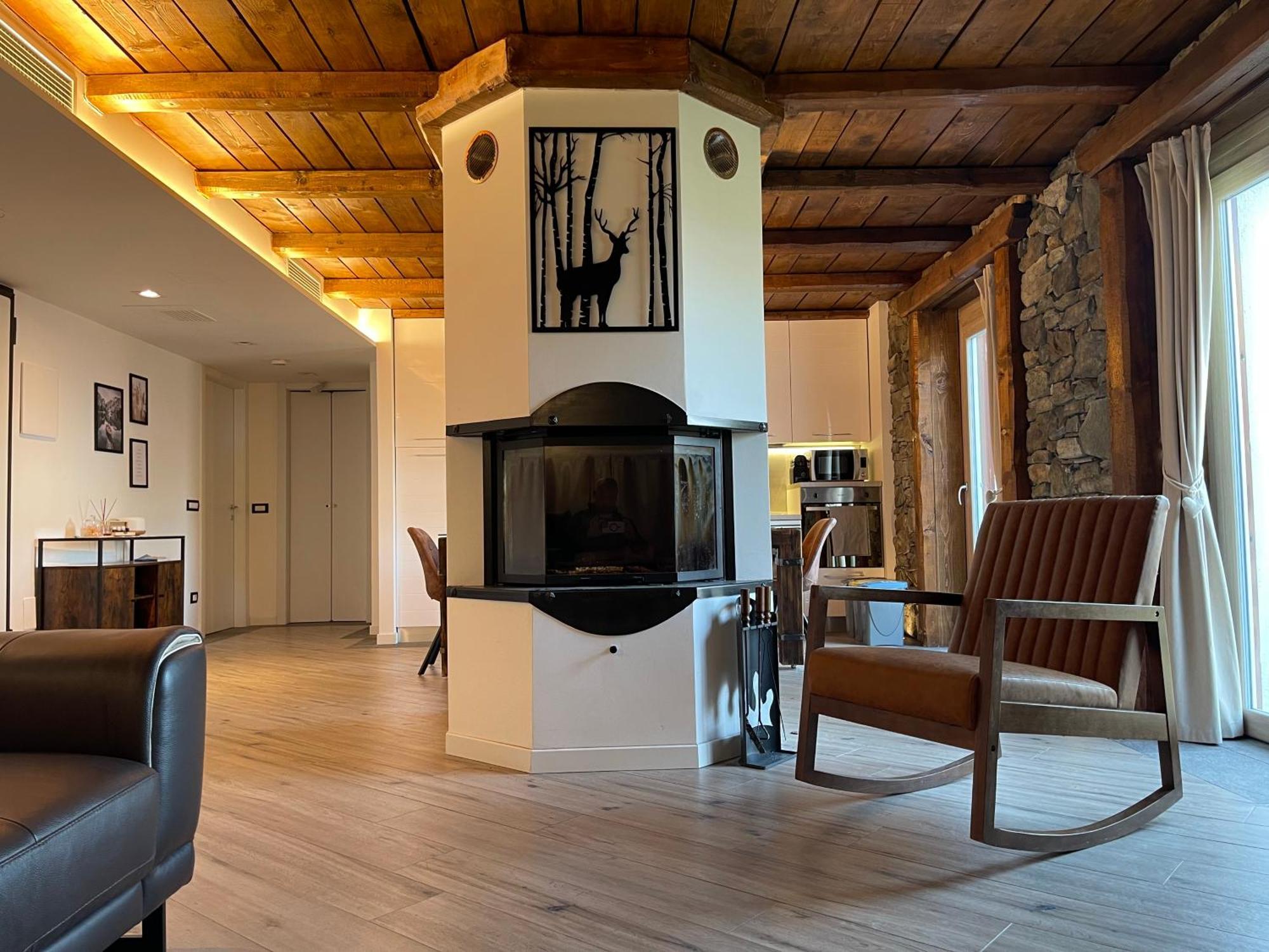 Tivania Dream - Hi-end Modern Attic Apartment Zelbio