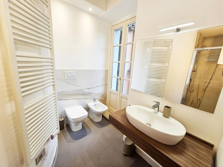 Plaza Deluxe Modern Center House - View - Privacy Como