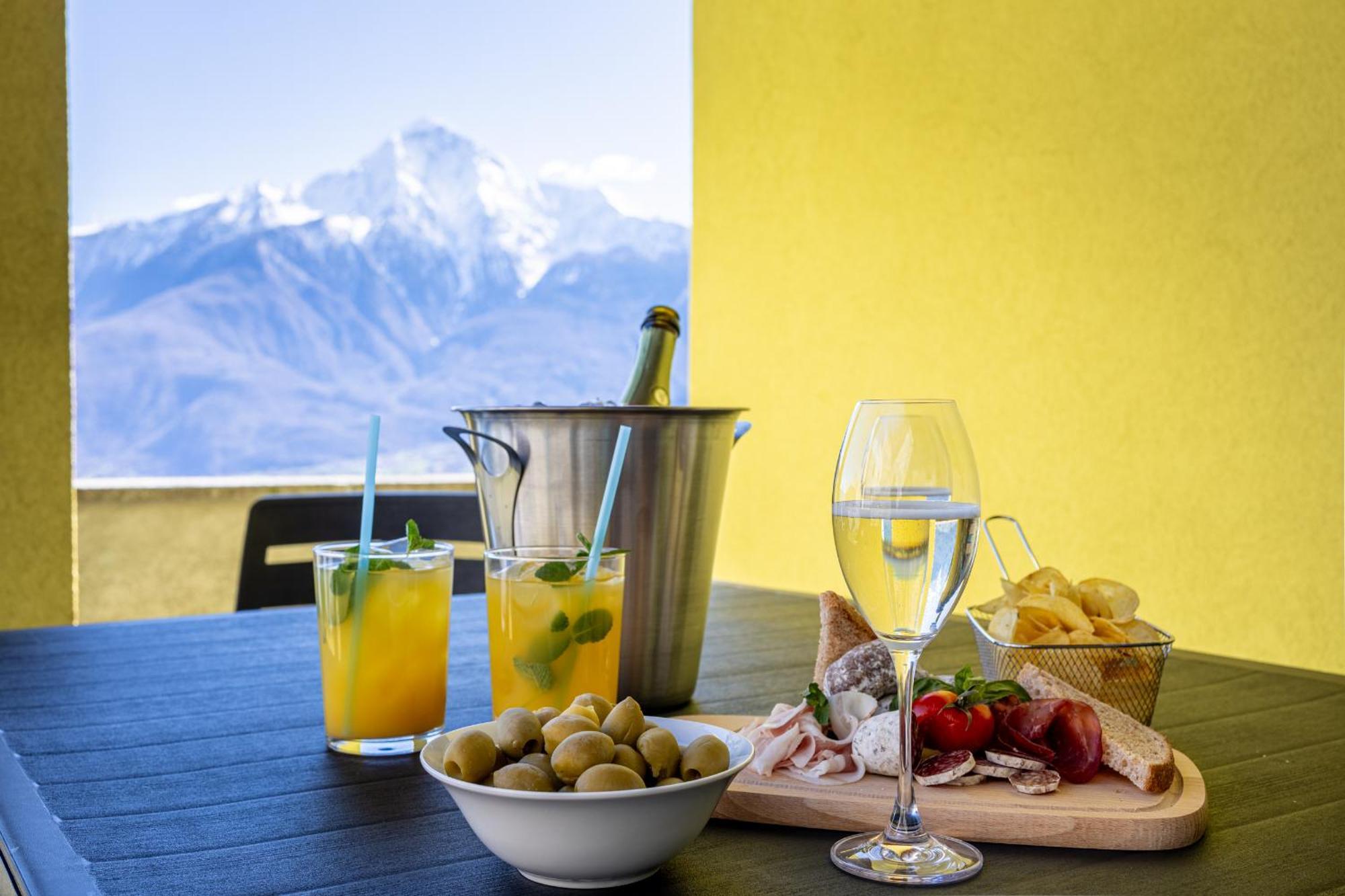 Villa Lago Di Como - Luxury Panoramic Garden - Free Wifi *