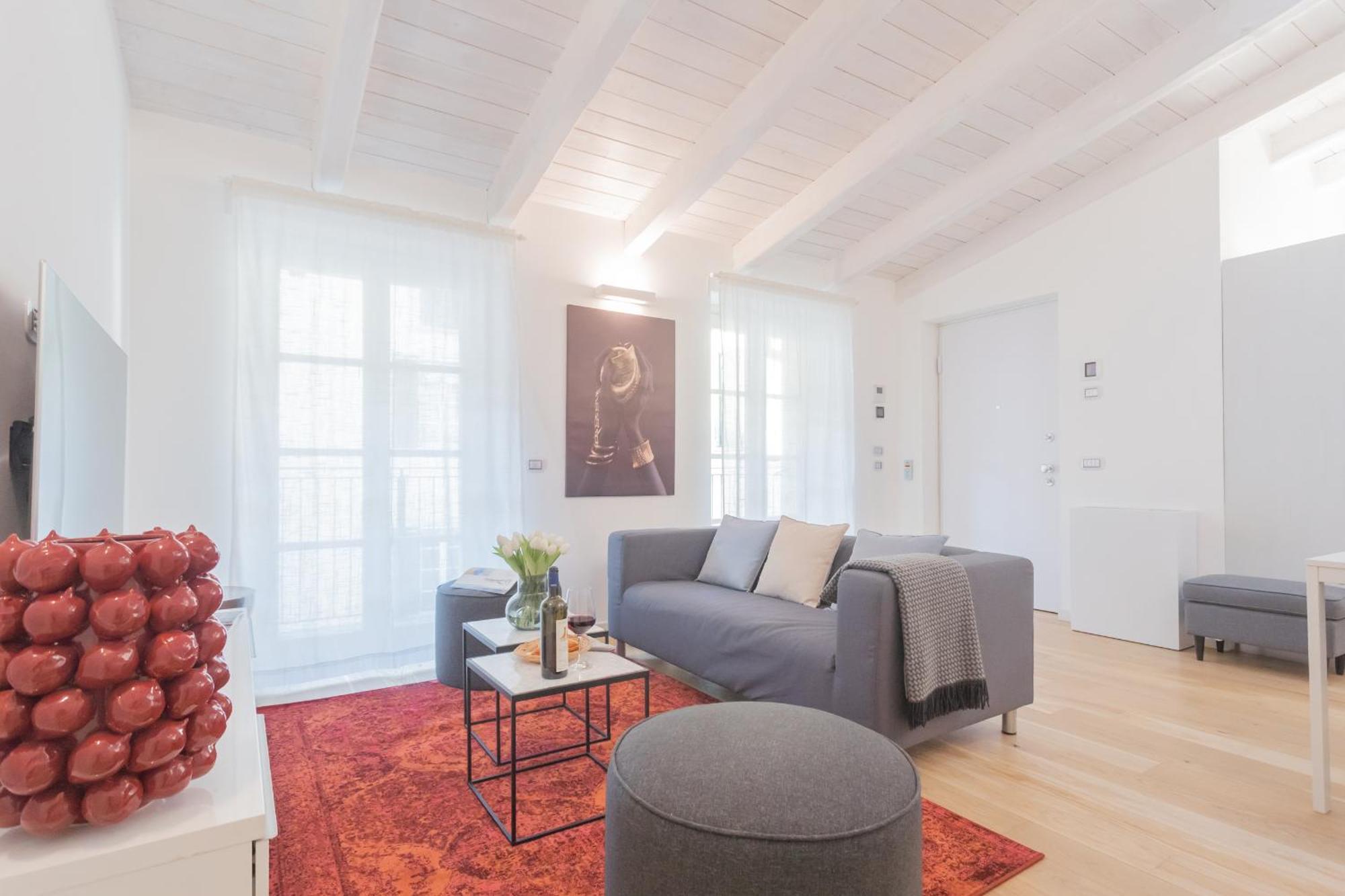 Palazzo Tatti By Rent Apartment Como