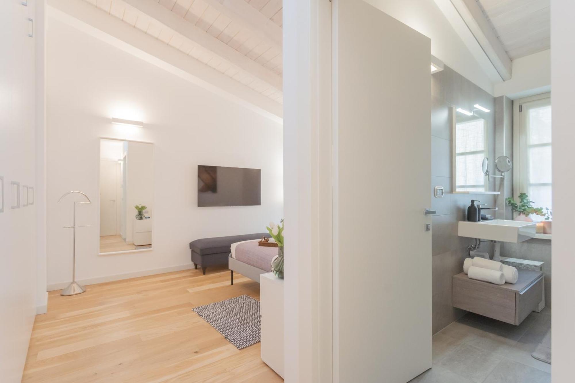 Palazzo Tatti By Rent Apartment