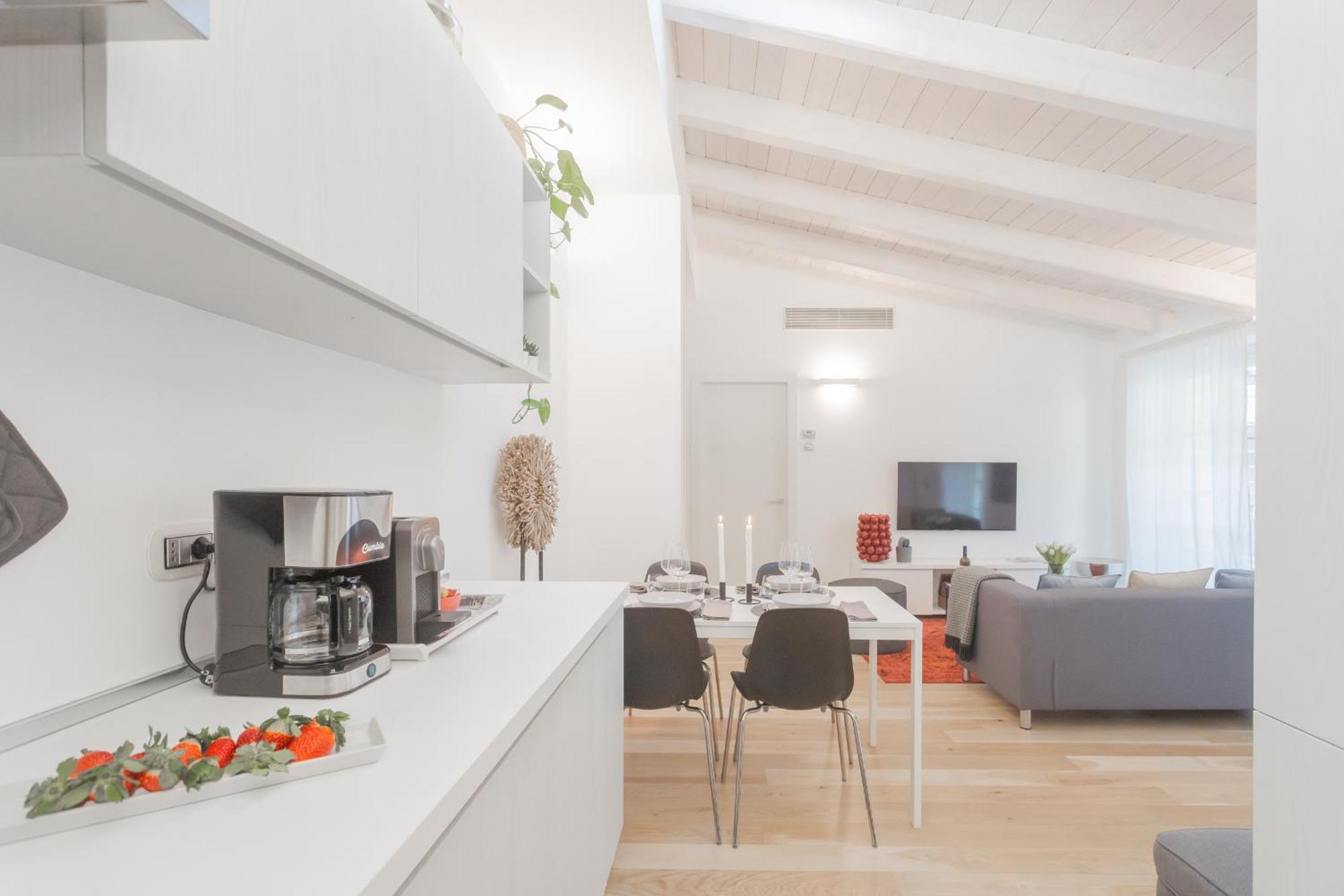 Palazzo Tatti By Rent Apartment Como