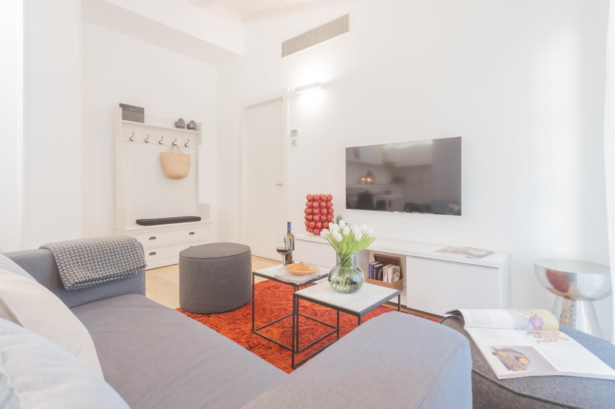 Apartment Palazzo Tatti By Rent