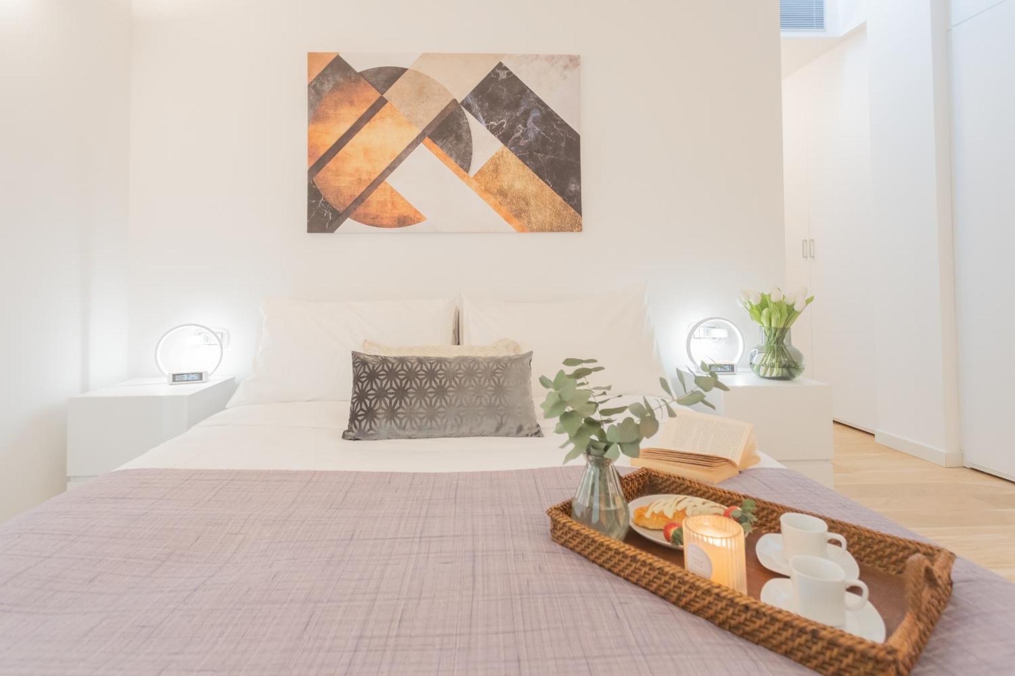Palazzo Tatti By Rent Apartment