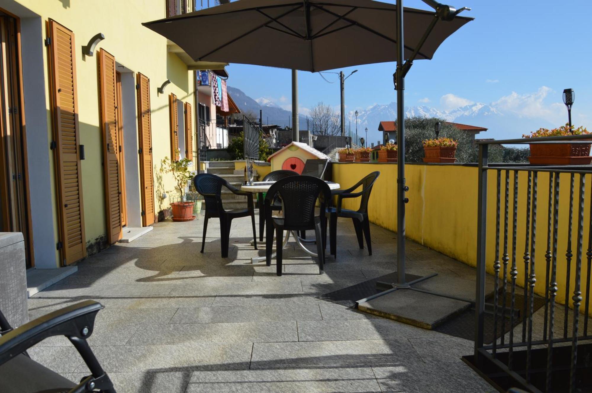 Casa Carmen Dongo