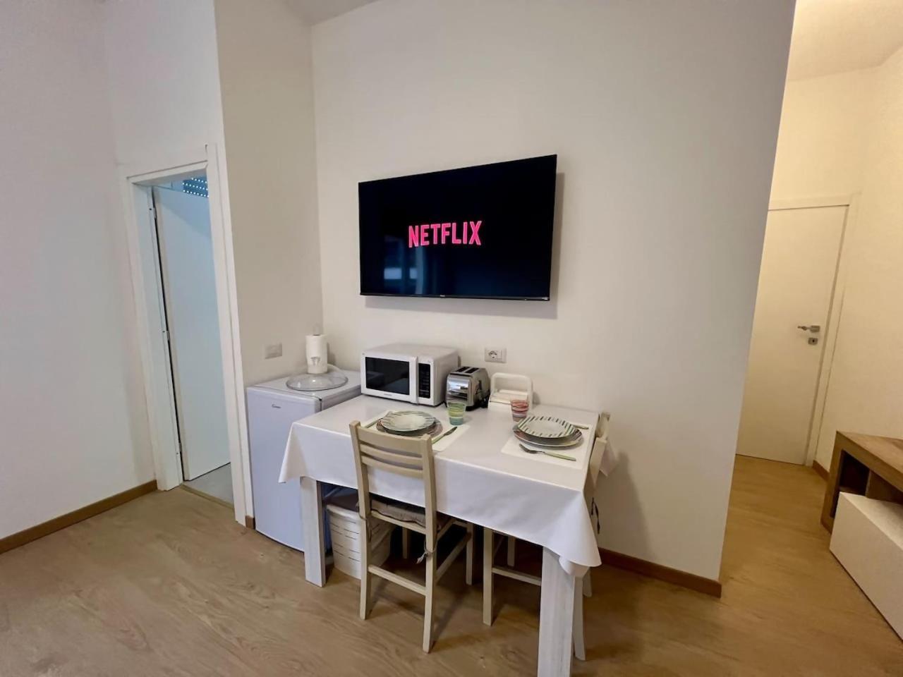 Blue's Place - Vicino Stazione Chiasso Apartment Como