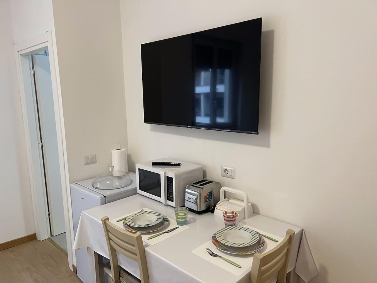 Blue's Place - Vicino Stazione Chiasso Apartment