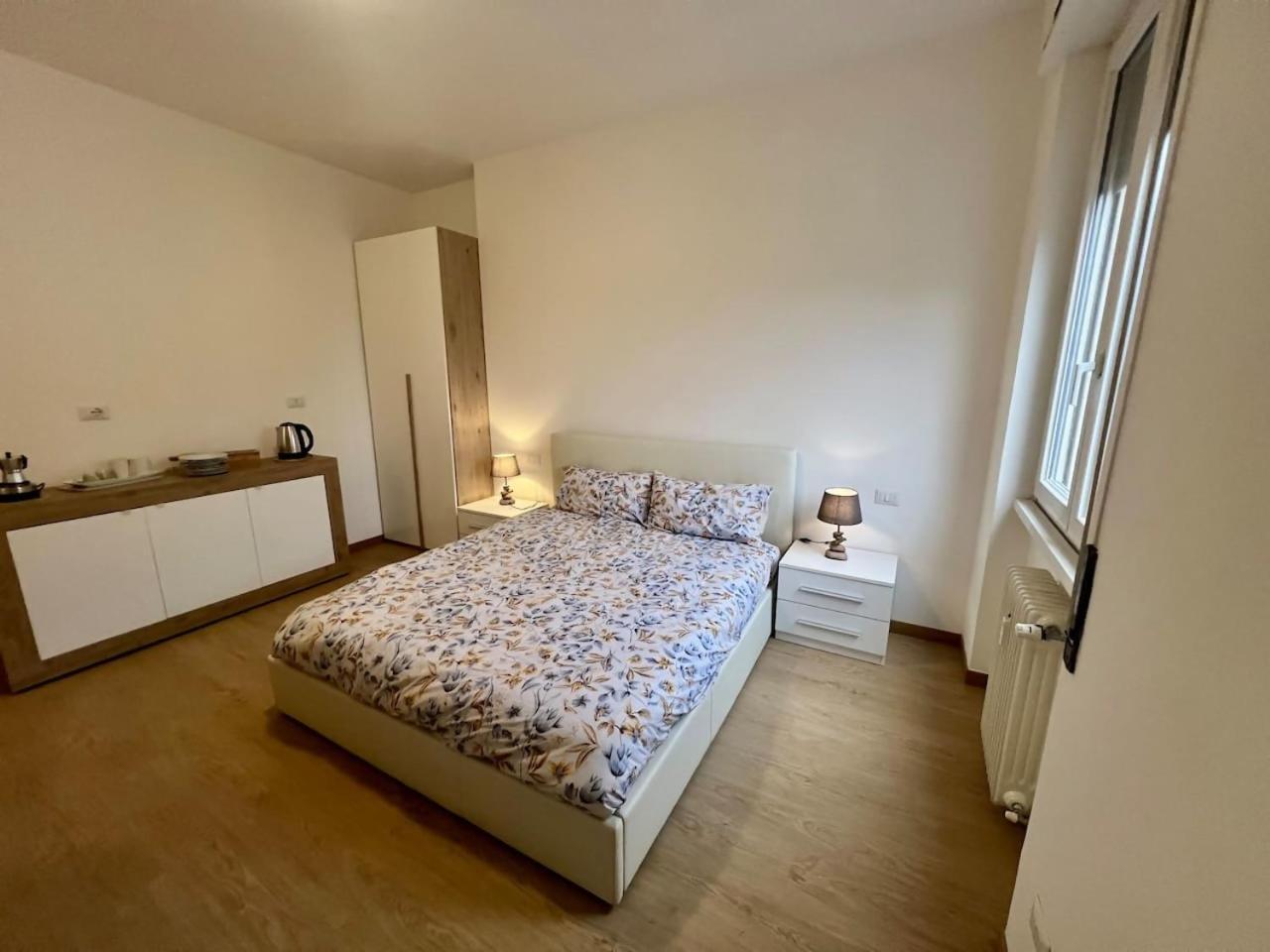 Blue's Place - Vicino Stazione Chiasso Apartment