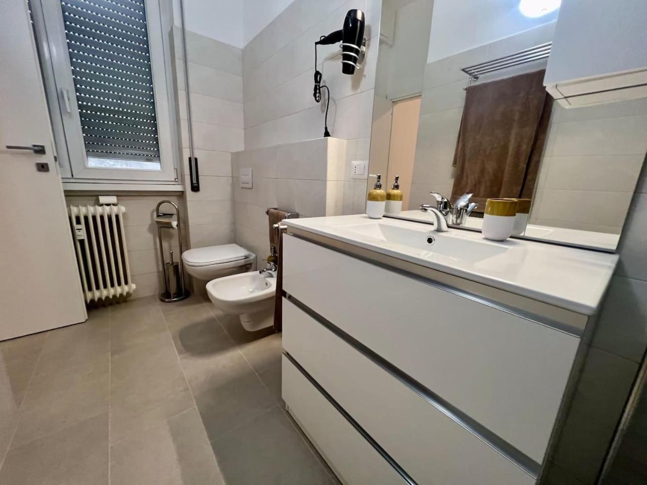 Apartment Blue's Place - Vicino Stazione Chiasso Como