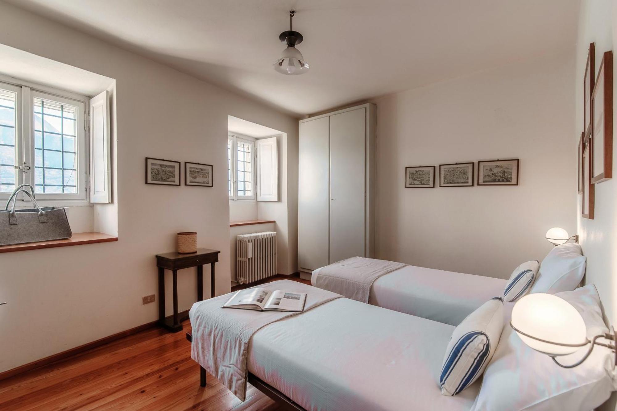 Villa Vica - By Myhomeincomo