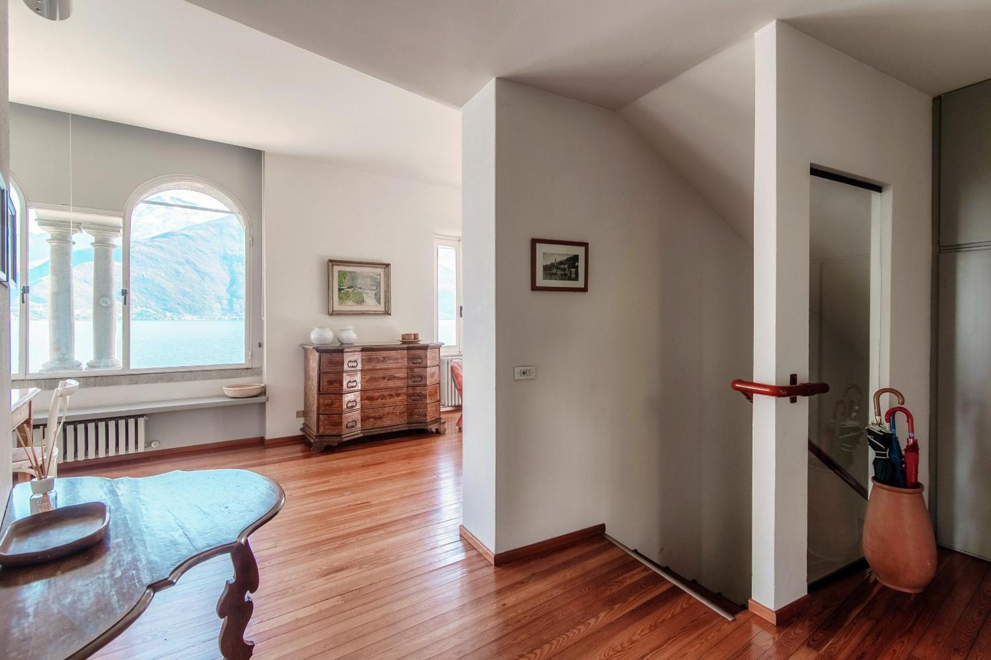Villa Vica - By Myhomeincomo Musso