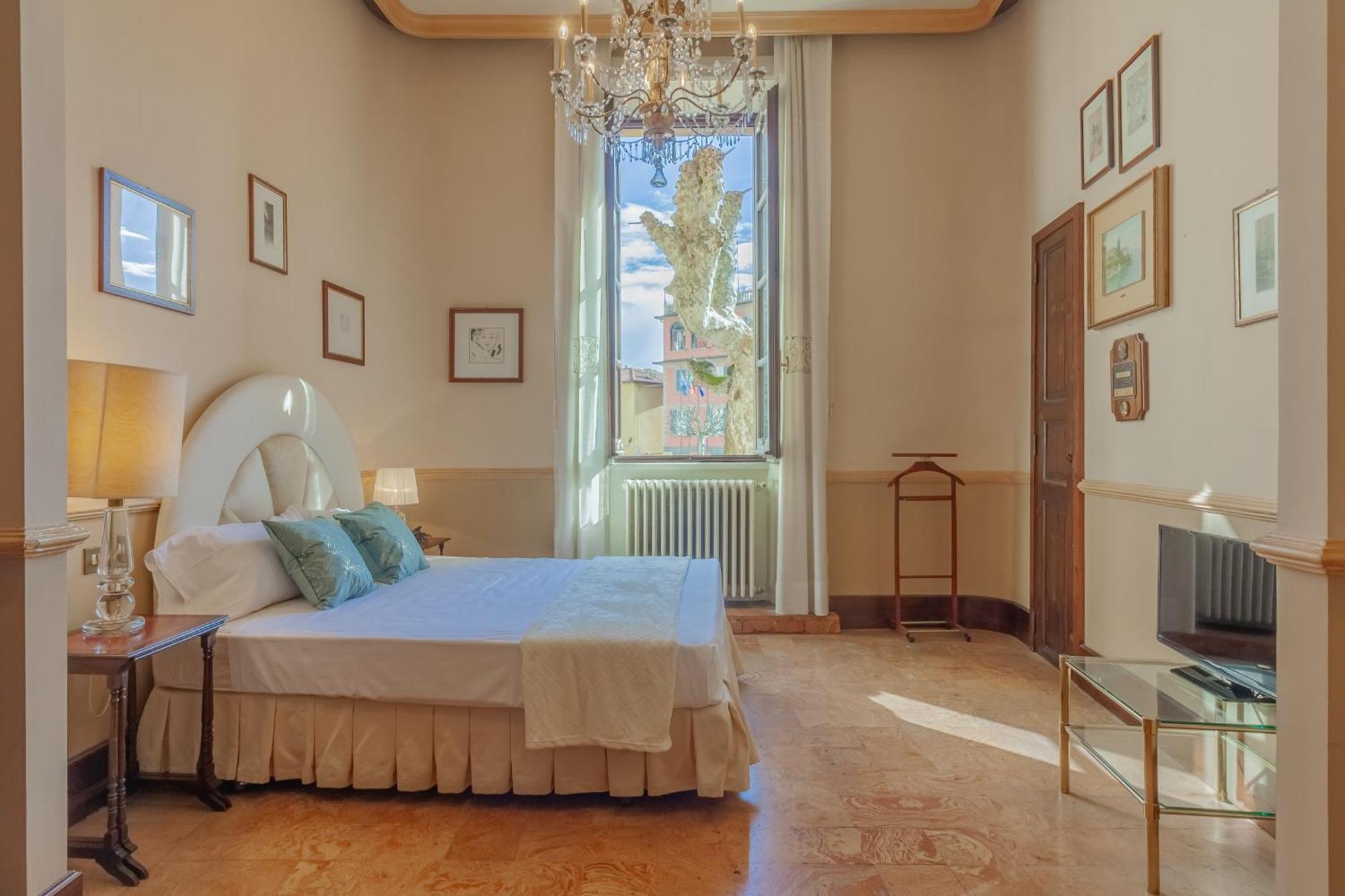 Miranda's Varenna