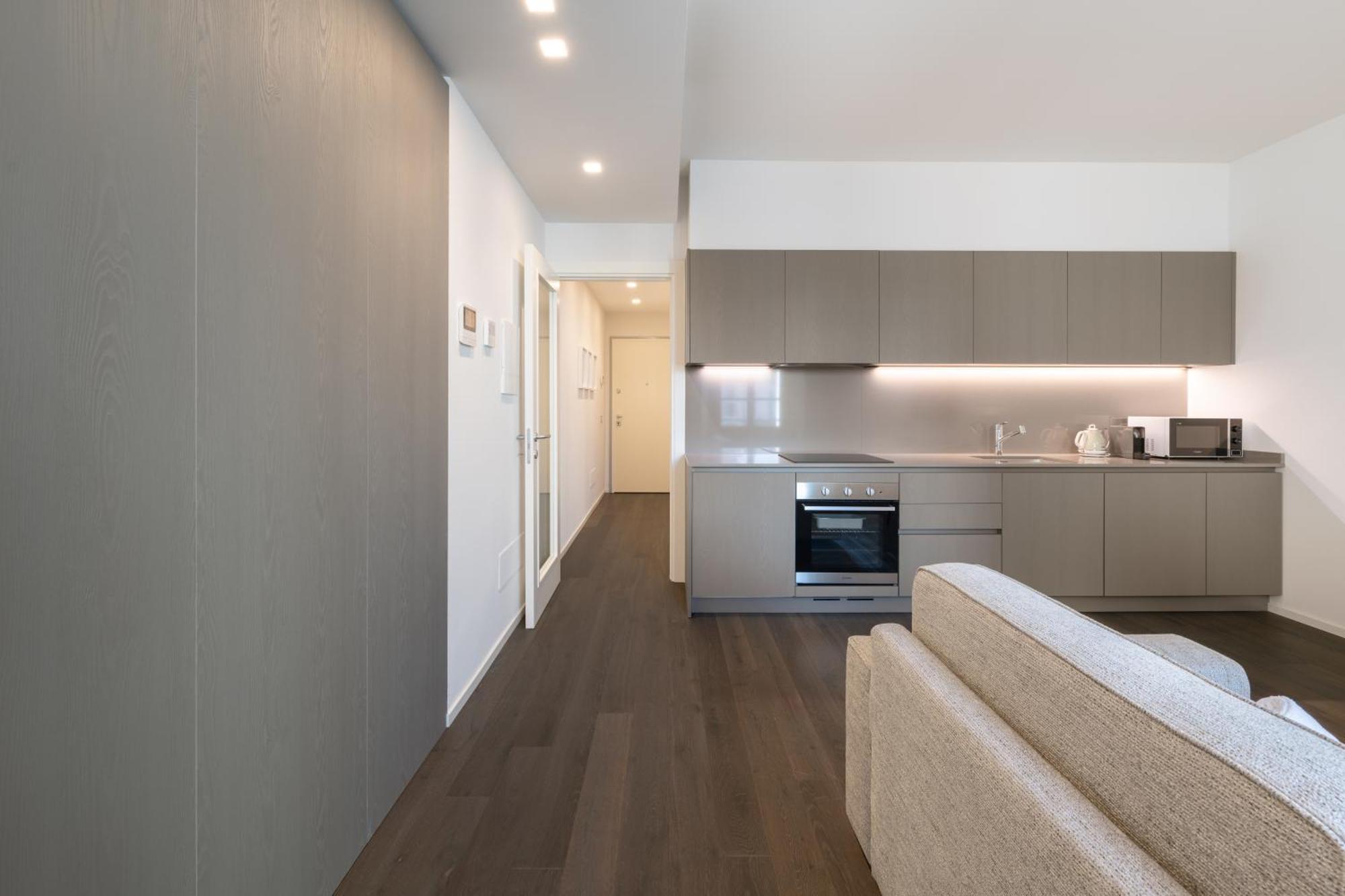 Apartment Palazzo La Cortesella - Modern Design & Location *
