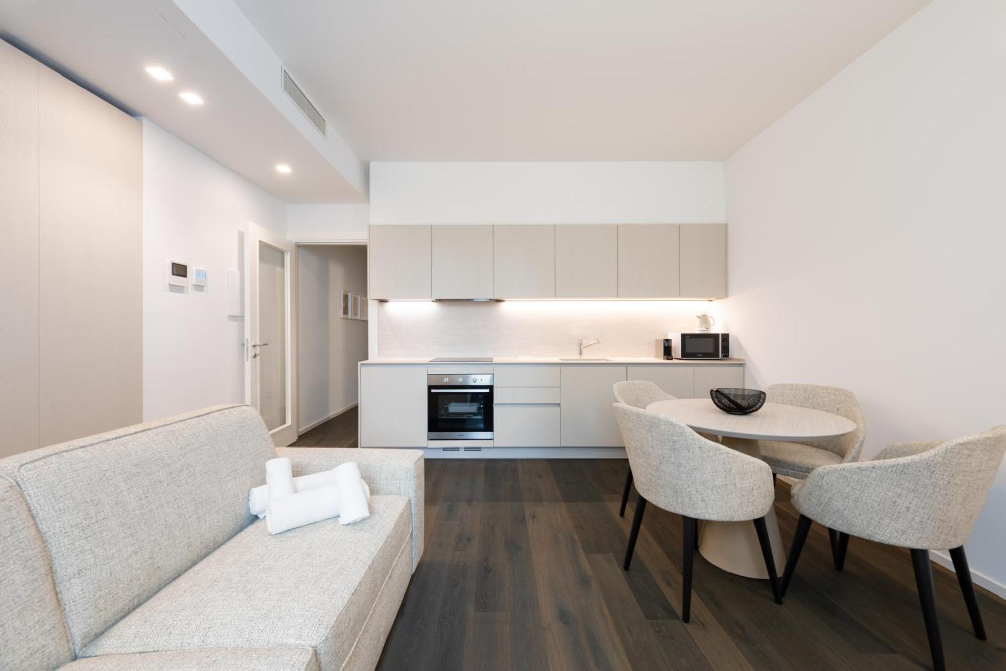 Palazzo La Cortesella - Modern Design & Location