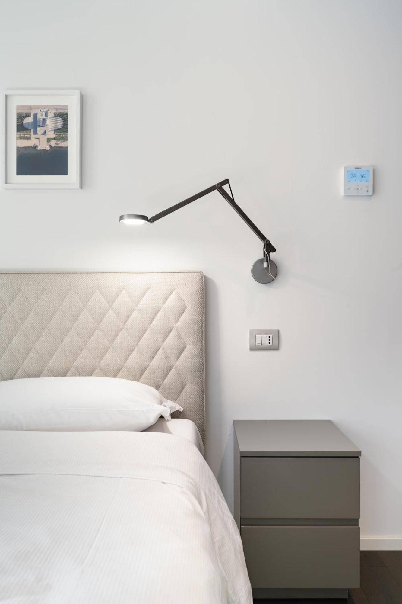 Palazzo La Cortesella - Modern Design & Location Apartment Como