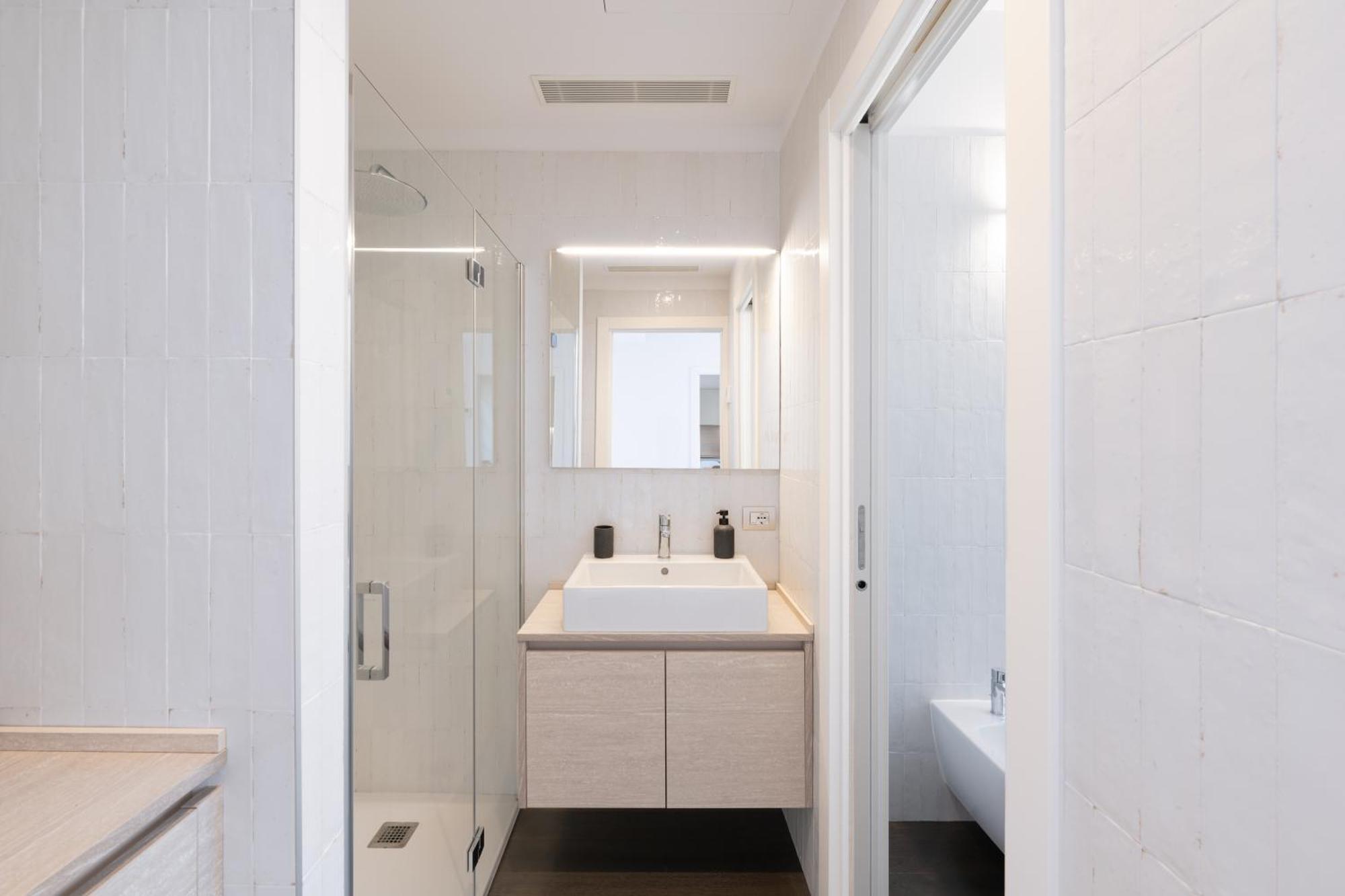 Palazzo La Cortesella - Modern Design & Location Apartment