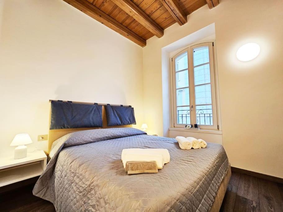 Apartment Plaza Deluxe Modern Center House - View - Privacy Como