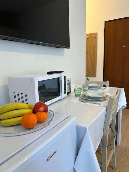 Blue's Place - Vicino Stazione Chiasso *